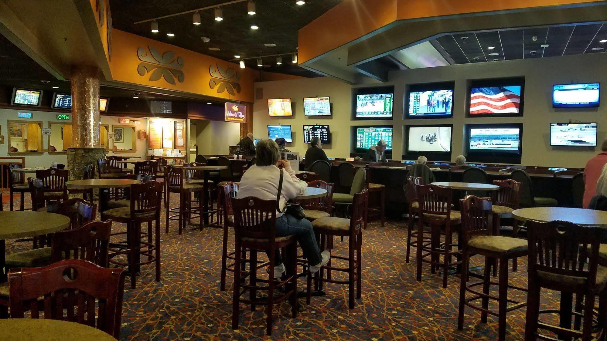 Ho-Chunk Casino Hotel - Wisconsin Dells Барабуу Екстериор снимка